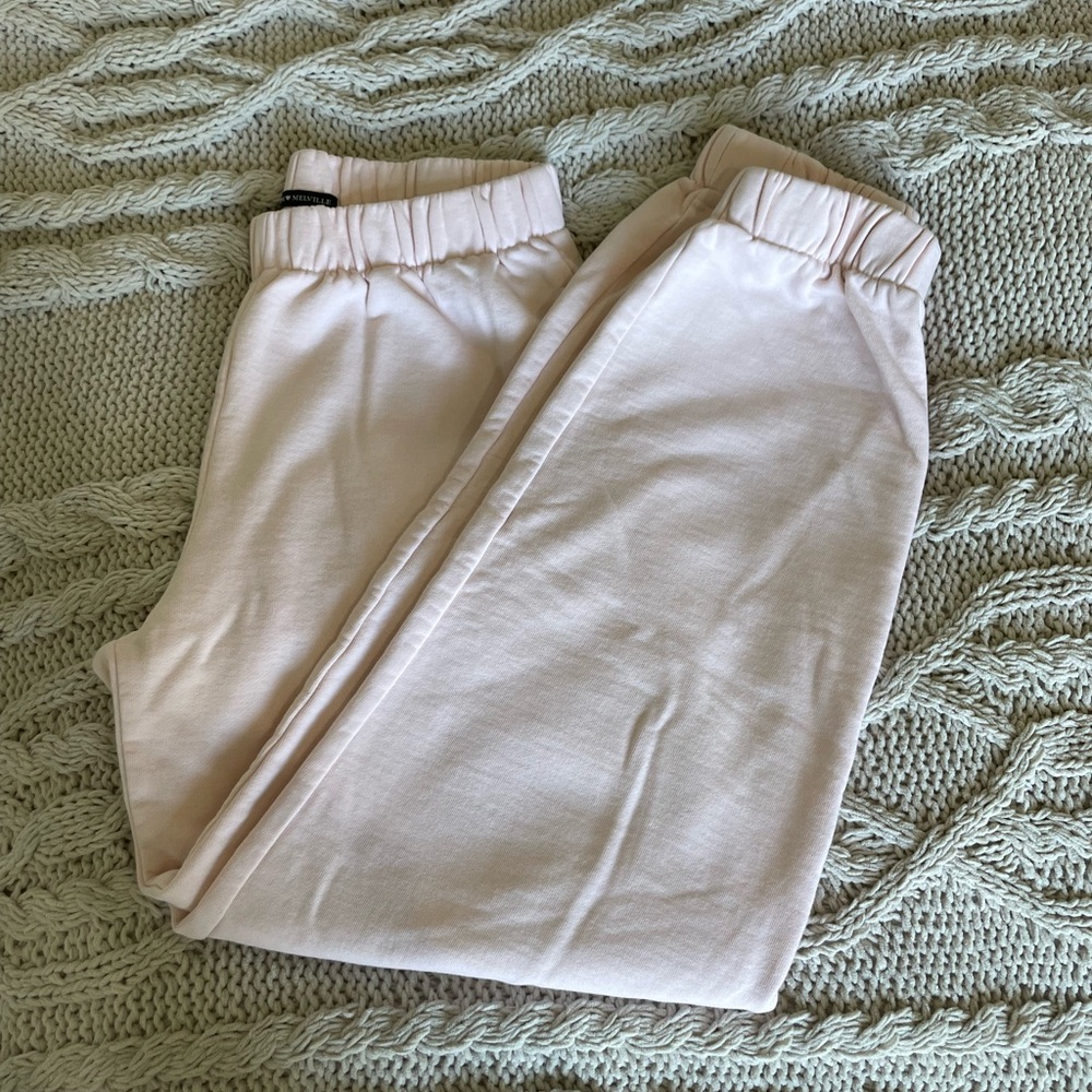 BRANDY MELVILLE SWEATS